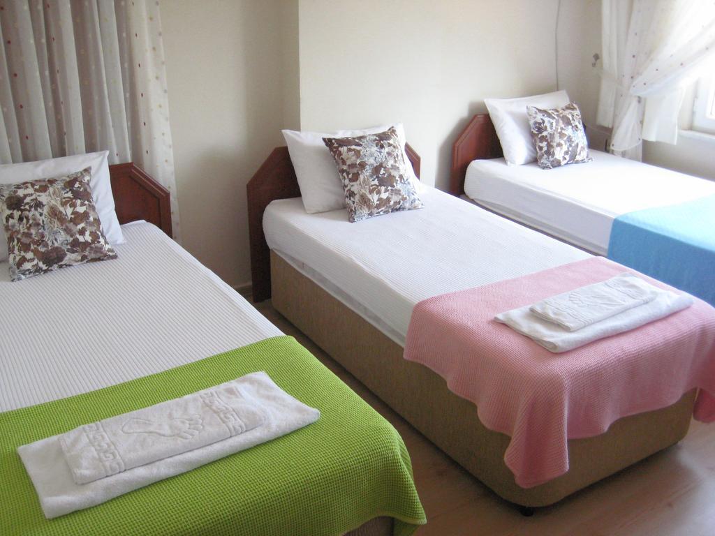 Gelibolu Hotel Pokoj fotografie